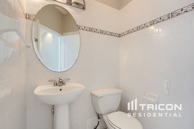 Building Photo - 14682 Braddock Oak Dr