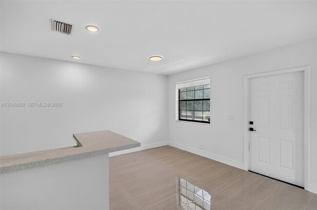 Building Photo - 2830 Coral Springs Dr