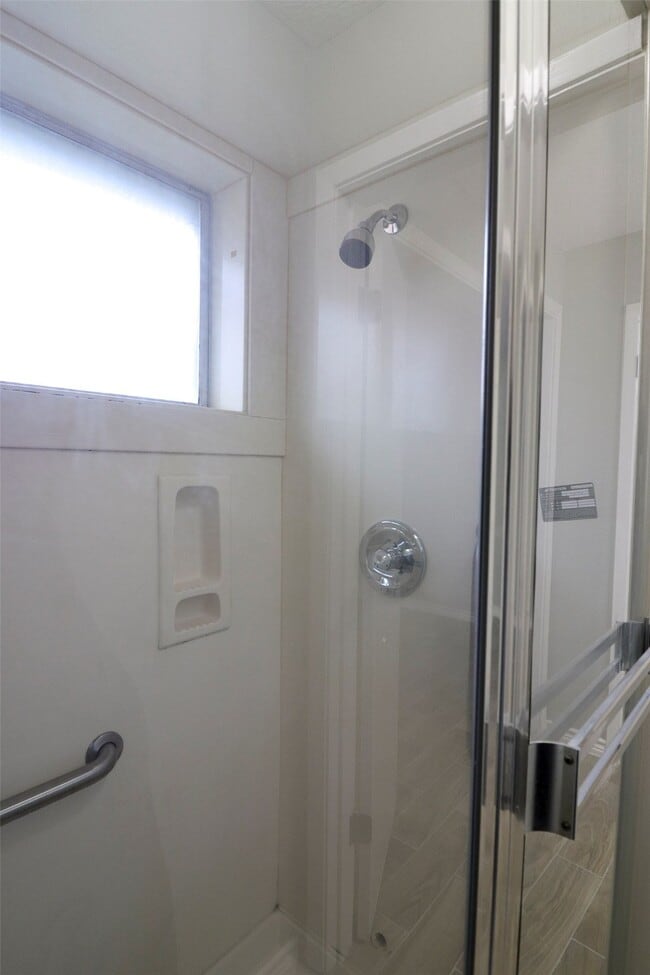 Building Photo - 2706 Orion Dr
