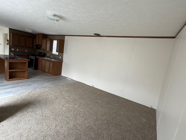 Building Photo - 241 E Birdsall Dr
