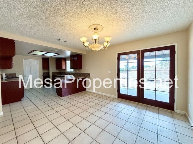 Building Photo - 16578 Odell Ave