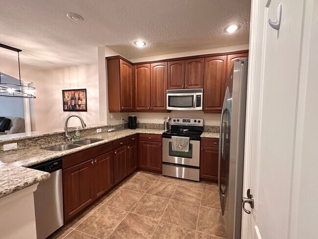 Building Photo - 45 Riverview Bend S