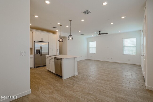 Building Photo - 4077 S Sabrina Dr
