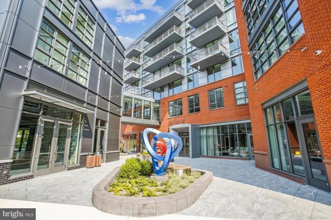 Building Photo - 1201 N Royal St