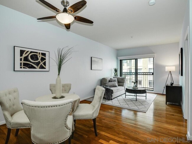 Primary Photo - 450 J St