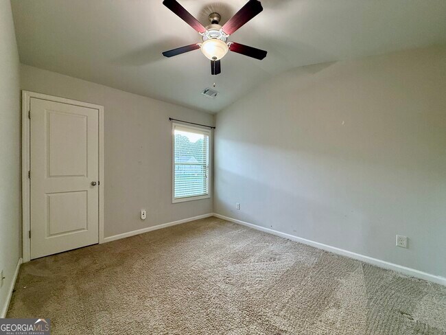Building Photo - 5115 Breezewood Cir