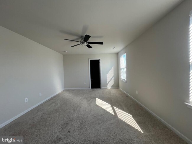 Building Photo - 35 Signal Knob Cottage Dr