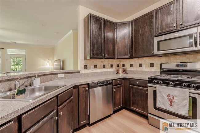 Building Photo - 224 Timberlake Dr