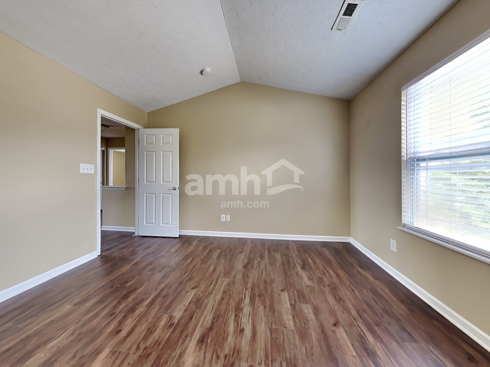 Building Photo - 111 Covey Pl