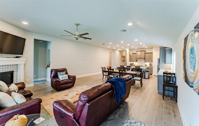 Building Photo - 20430 Avelignese Wy