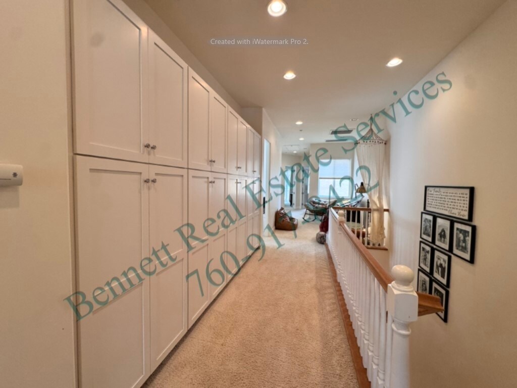 Building Photo - 4527 Cove Dr