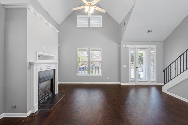 Building Photo - 1323 Island Ridge Dr