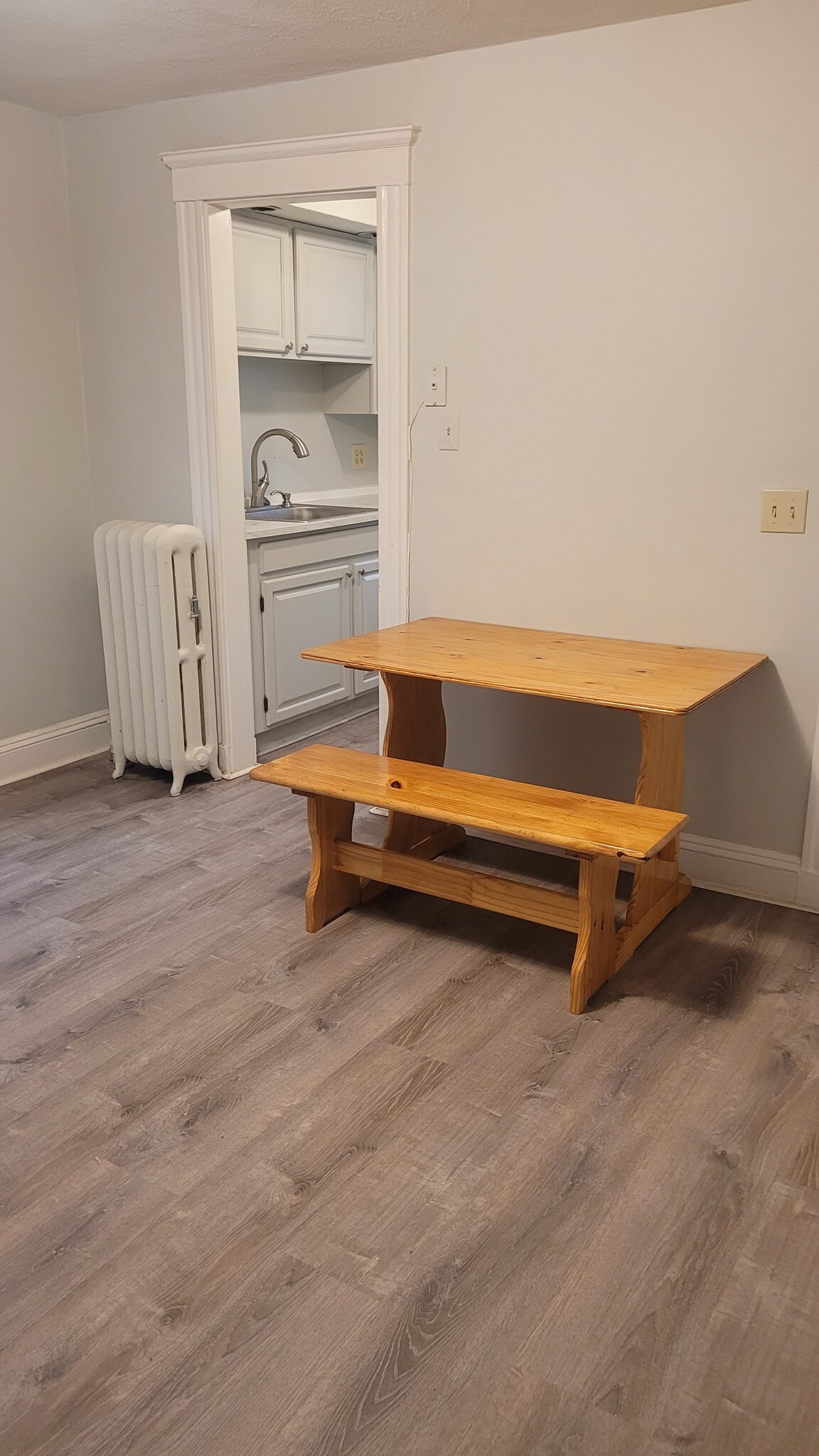 Building Photo - 258 Vine St