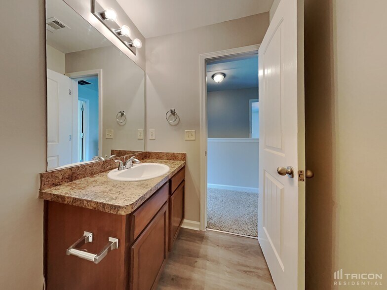 Building Photo - 55 Wyndham Ct