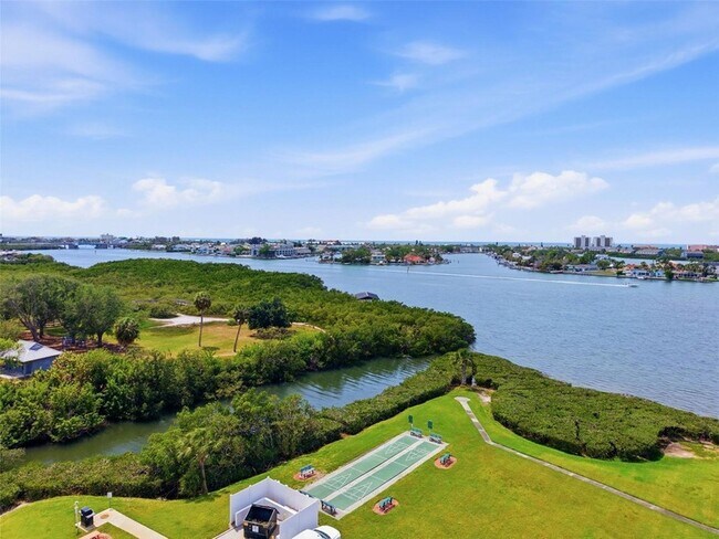 Building Photo - 12760 Indian Rocks Rd