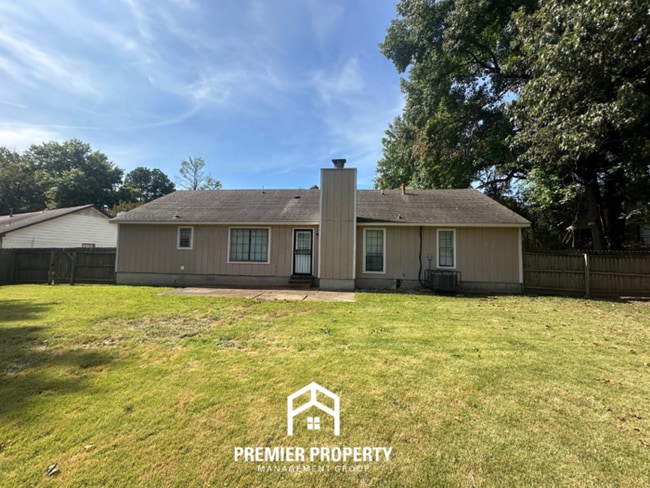 Building Photo - 5376 Stardust Dr