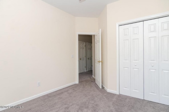 Building Photo - 1017 Avenshire Cir