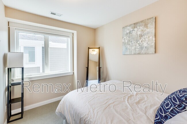 Primary Photo - 308 Valley St