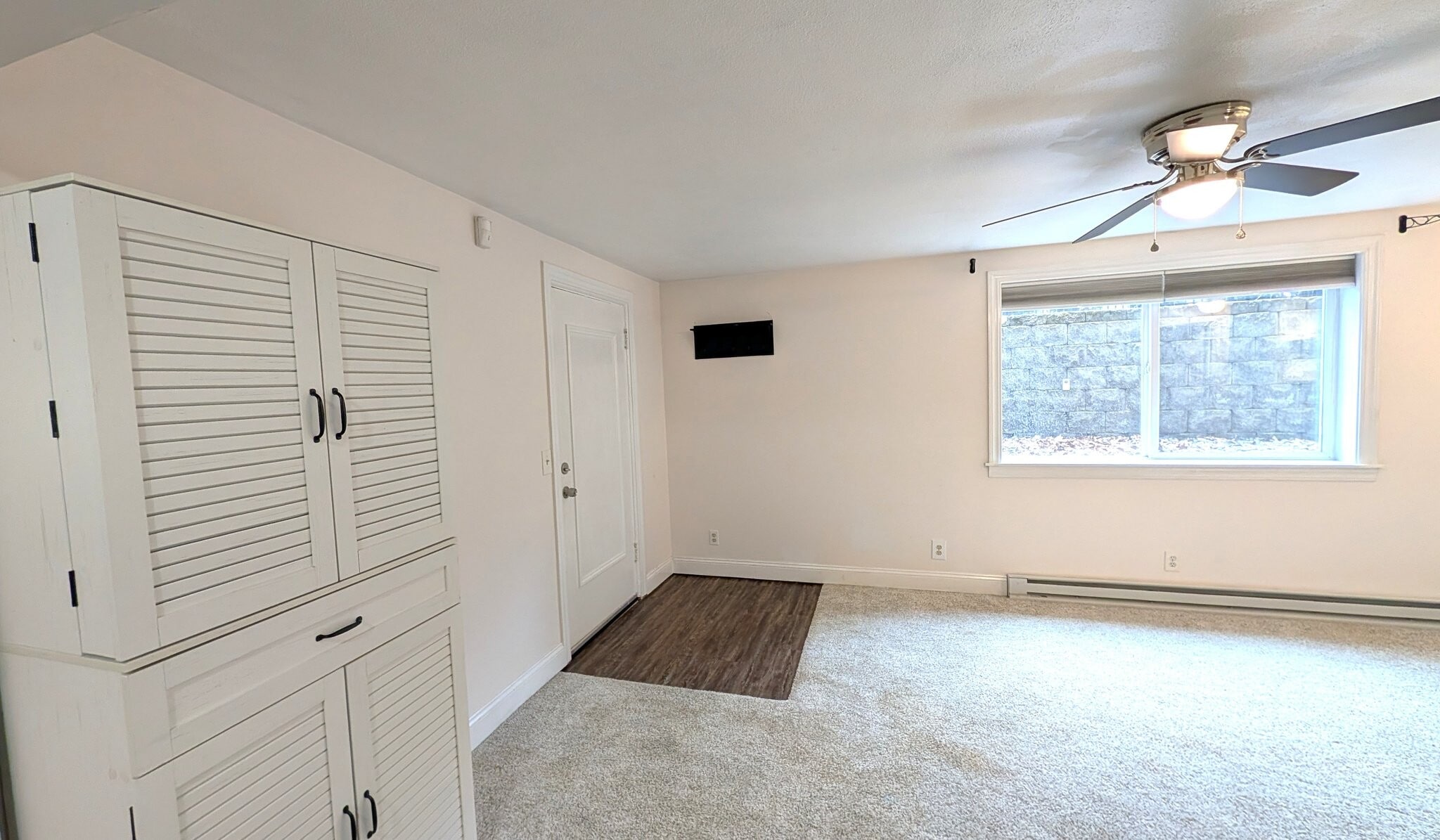 Building Photo - 1109 S Walnut St