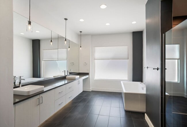 Building Photo - Single Story Pool Home In Reverence Guard Gated Community