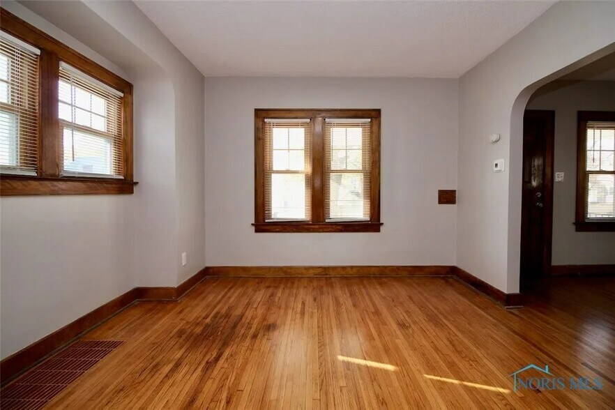 Building Photo - 4452 Belmar Ave