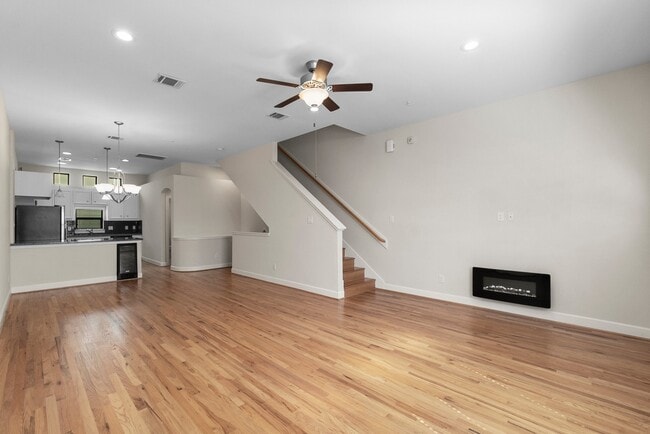 Building Photo - 2710 Hullsmith Dr