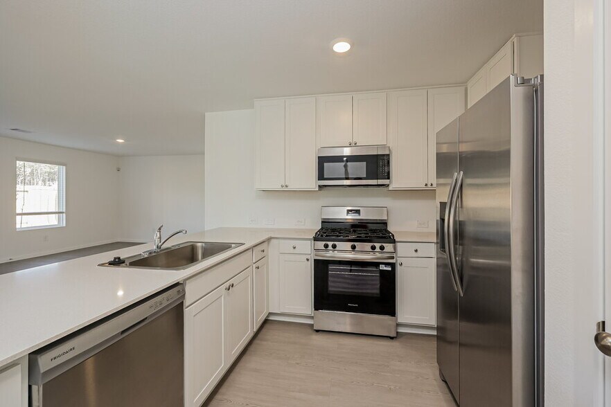 Building Photo - 2613 Shady Cedar Ct