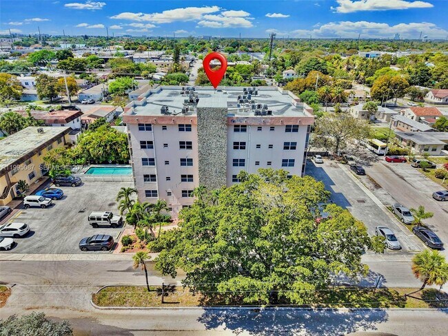 Building Photo - 1830 Dixieana St