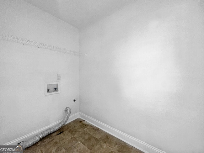 Building Photo - 794 Sugarloaf Way