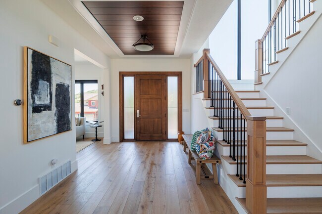 Building Photo - 337 E 1690 N