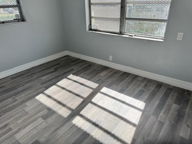 Building Photo - 1015 Avenue I