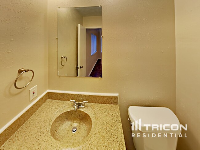 Building Photo - 7125 Hardwood Trail