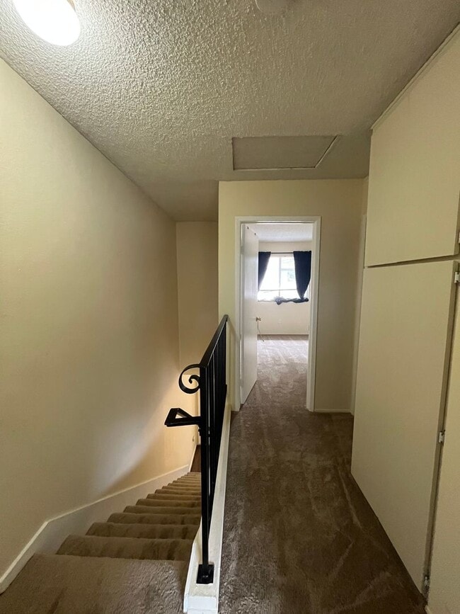 Building Photo - Cozy 2 Bed 1 Bath Home For Rent