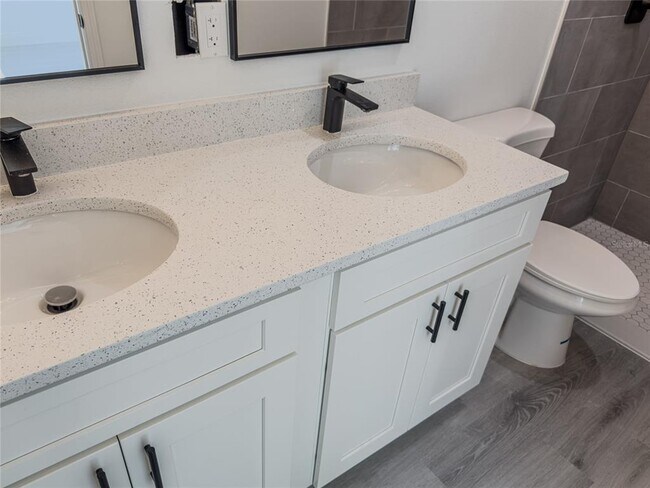 Building Photo - 4240 SW 169th Ln Rd