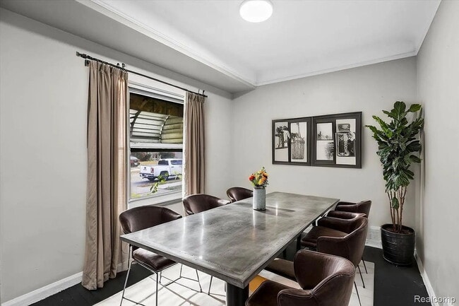 Building Photo - Detroit 3-Bedroom Home Available for Rent