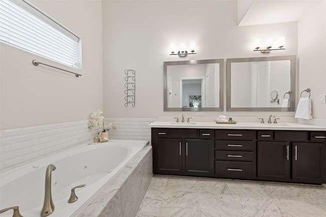 Building Photo - 1508 Beall St