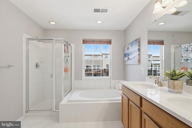 Building Photo - 7061 Holly Springs Ln