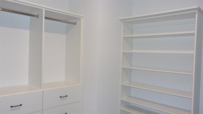 Building Photo - 8907 SW 75th Lp