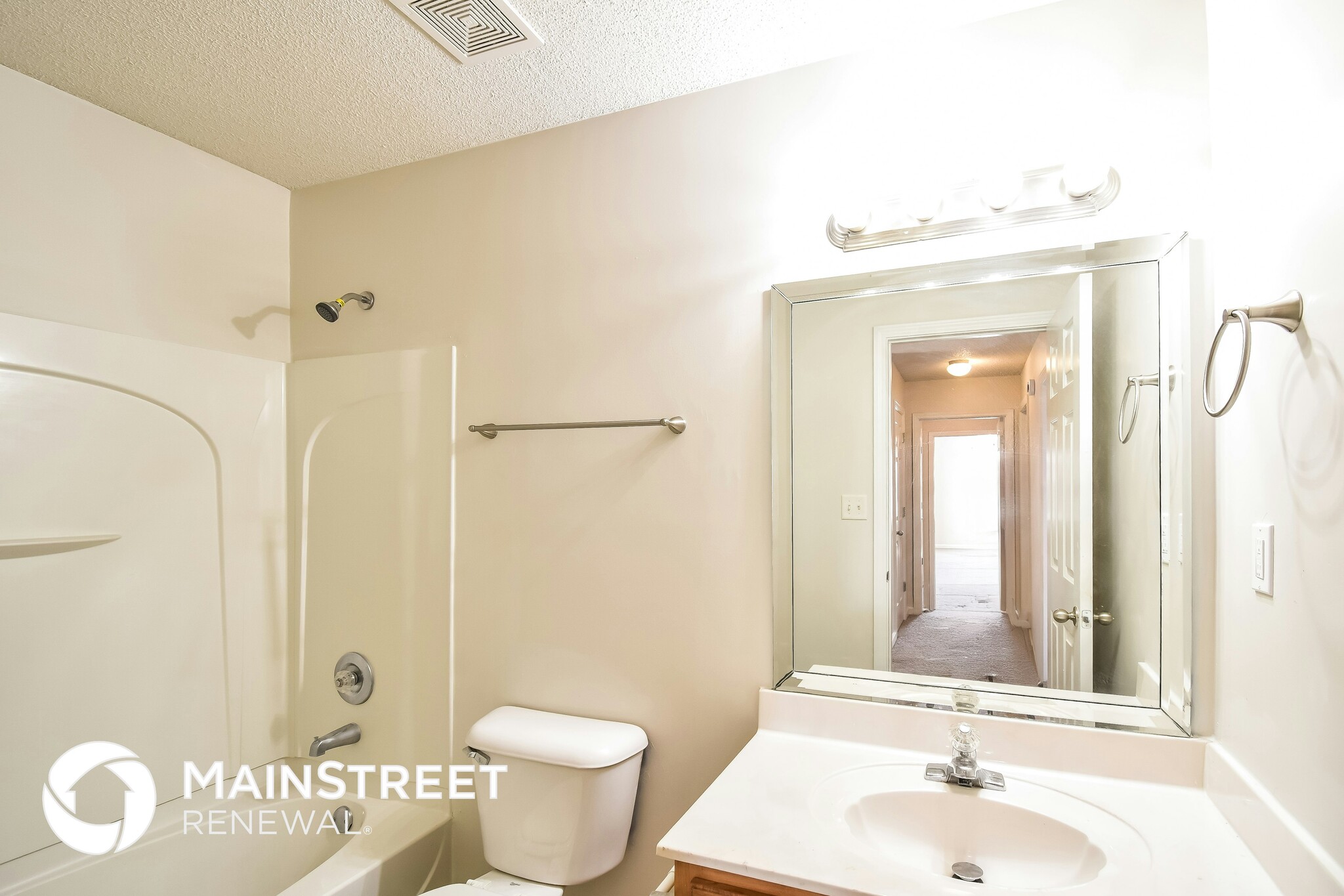 Building Photo - 1116 Warwick Pl