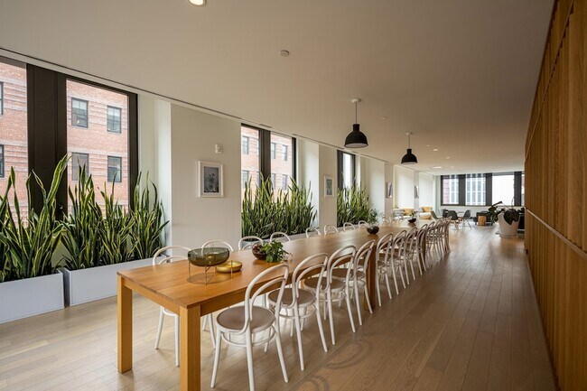 Building Photo - 10 Provost St