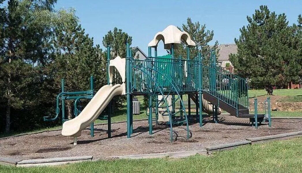 Building Photo - 2176 SW Timbertrace Ln