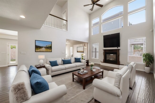 Building Photo - 1213 Wakefield Dr