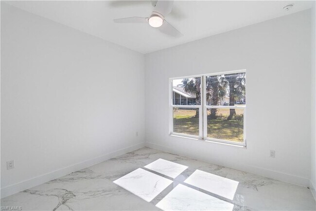 Building Photo - 23117 Hammond Ave