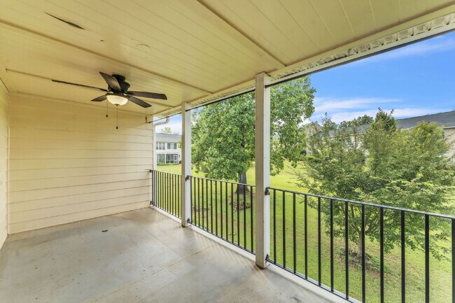 Building Photo - Beautiful 2-Bed, 2-Bath Condo with Elegant...