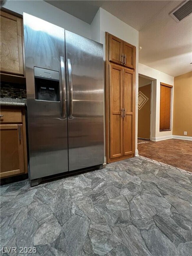 Building Photo - 3151 N Soaring Gulls Dr