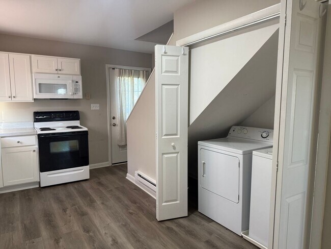 Building Photo - S. Mont Valla Avenue