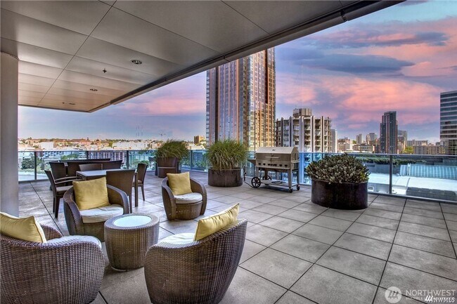 Building Photo - Stunning 2BR/2Bath luxury condo above Hyatt at Olive 8 APT 2905