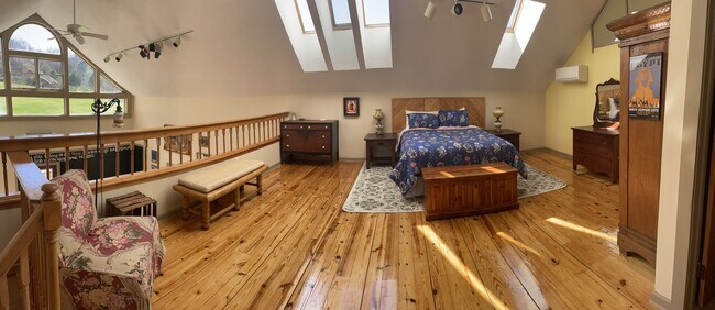 Primary Photo - 2008 W Danby Rd