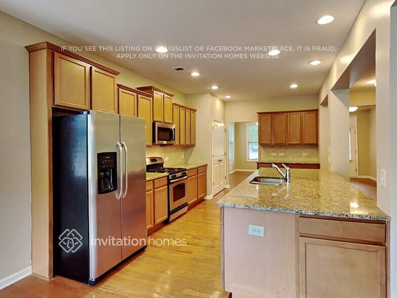 Building Photo - 3574 Fallen Oak Ln