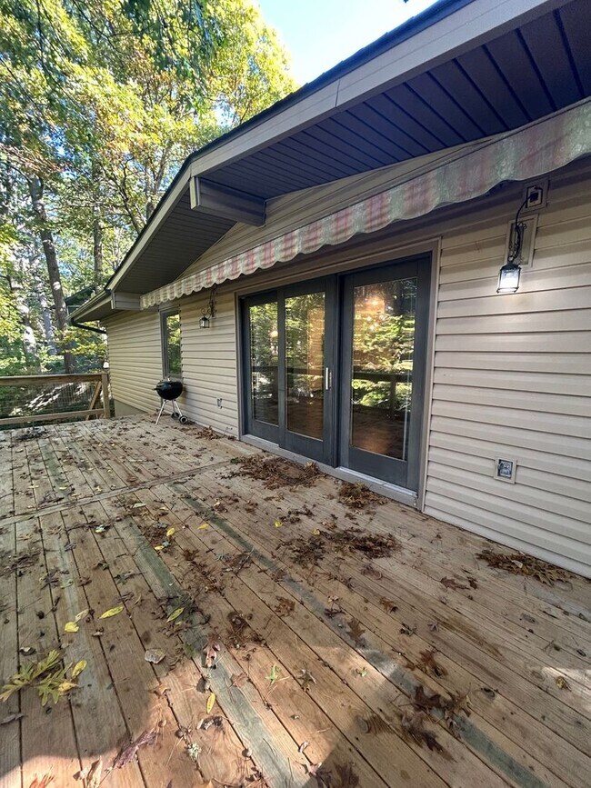 Building Photo - Charming 3-Bed Home in Bella Vista, AR